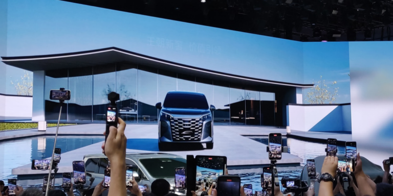 BYD Xia,BYD MPV VEHICLES